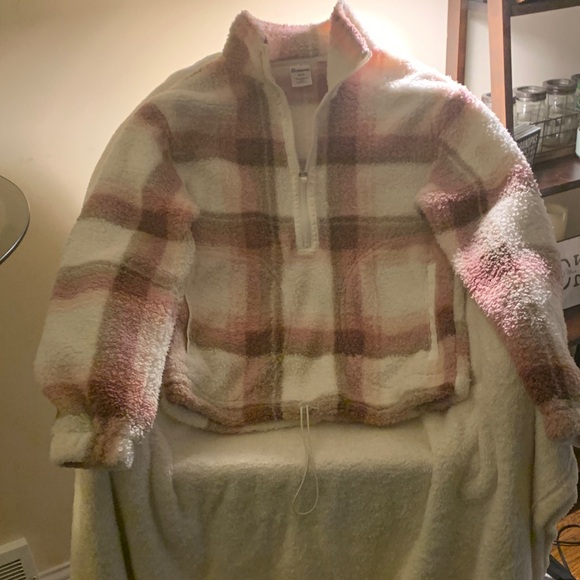 Time and Tru Tops - Time and Tru Pink and Cream Plaid Fleece Jacket